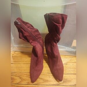 Women's Burgundy Boots